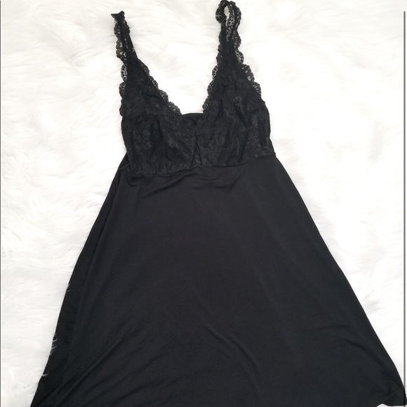 Felina Other - $5 FIRM...FELINA NIGHTGOWN
